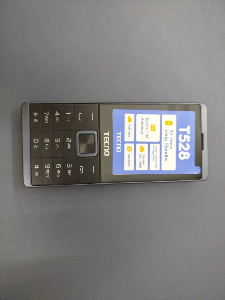 Tecno Movil T528