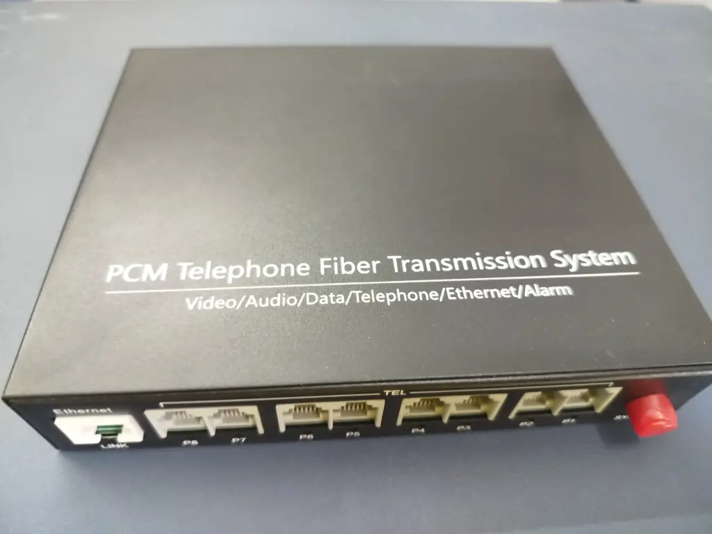 Sistema de transmisión de fibra telefónica 