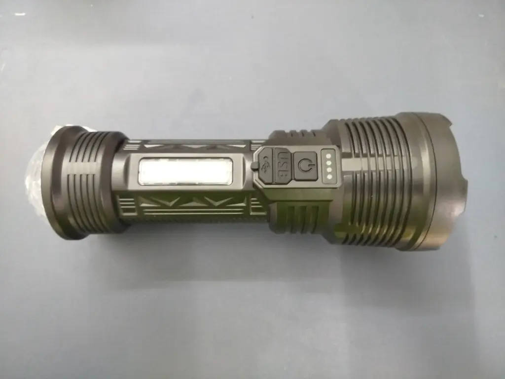 Linterna Multifuncional